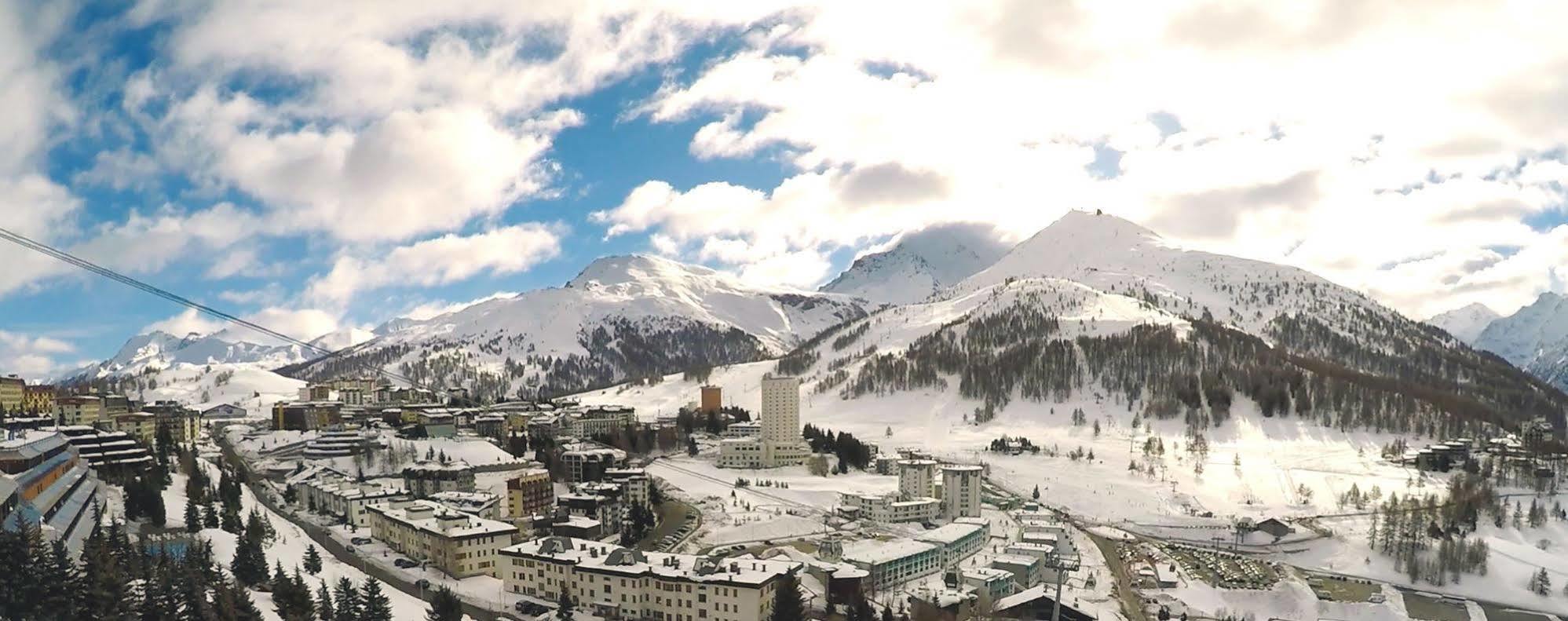 Grand Hotel Duchi D'Aosta Colle Colle Sestriere Esterno foto