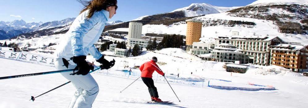 Grand Hotel Duchi D'Aosta Colle Colle Sestriere Esterno foto